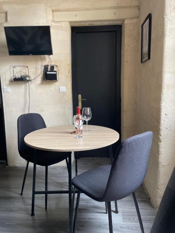 Le Charmant Quai Bourgeois Bordeaux Luaran gambar
